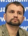 Не стріляють у відповідь ті, кого поставили до стінки - В'ятрович