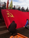 У центрі Харкова сепаратисти із радянською символікою вимагають референдуму (фото)
