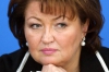 Депутатка проштовхує помічника адвоката у судді (фото)