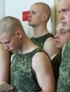 Російських призовників змушують підписувати контракти, перш ніж перекинути в Україну