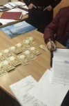 Начальника райслужби у справах дітей взяли на хабарі (відео)