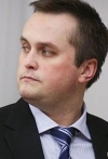 Холодницький особисто приніс до ВР подання на арешт Онищенка (фото)