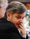 Розшукуваний екс-міністр енергетики змінив громадянство та прізвище