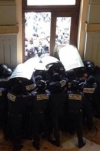 У Чернівцях почався штурм ОДА
