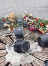 У Києві залили цементом Вічний вогонь (фото)