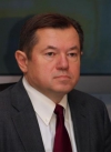 Радник Путіна вважає події в Україні шизофренією, проти якої треба застосувати силу