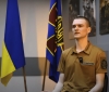 За 3 роки у полоні, без інструментів, студії та навіть звичайного аркуша паперу, Владислав Каретник зберігав у пам’яті рядки, мотиви й тексти, поступово формуючи свої 16 пісень. (+ ВІДЕО)