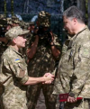 Президент нагородив бійців, які затримали російських військових (фото)